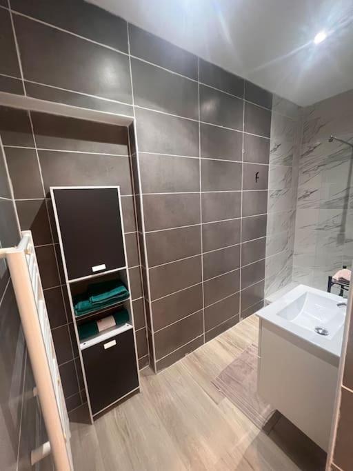מרסיי T2 Neuf Et Moderne Climatiser Avec Netflix Amazon מראה חיצוני תמונה
